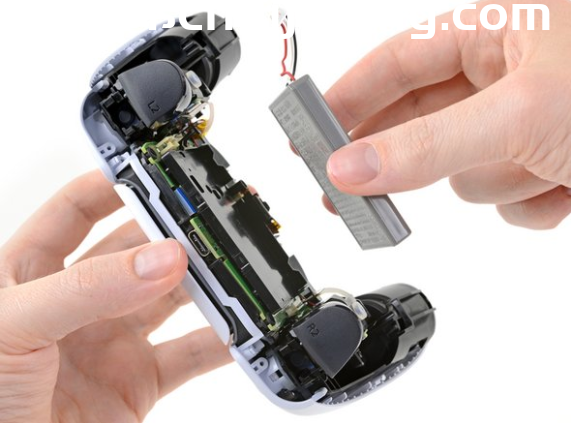 拆解索尼游戏手柄DualSense控制器