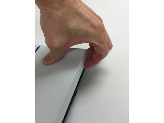 拆解索尼PlayStation 4芯片维修