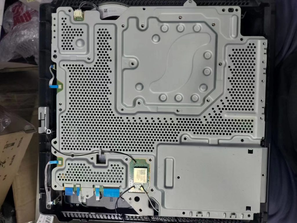 索尼PS4Pro游戏机不开机拆机图解