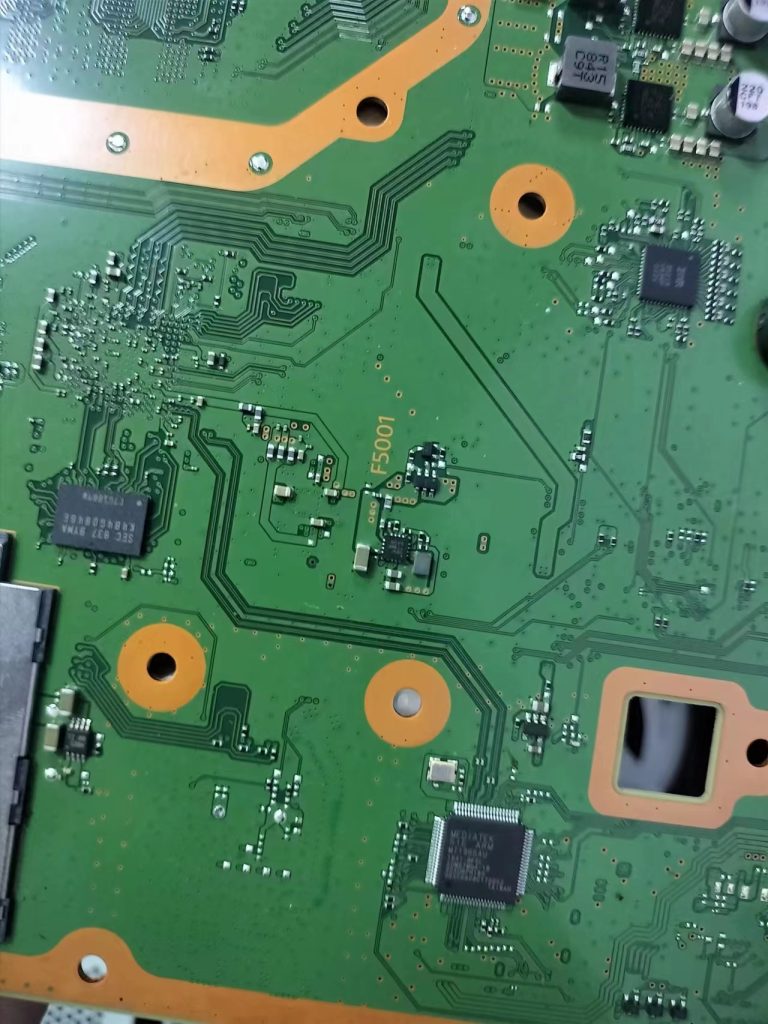 索尼PS4Pro游戏机不开机拆机图解