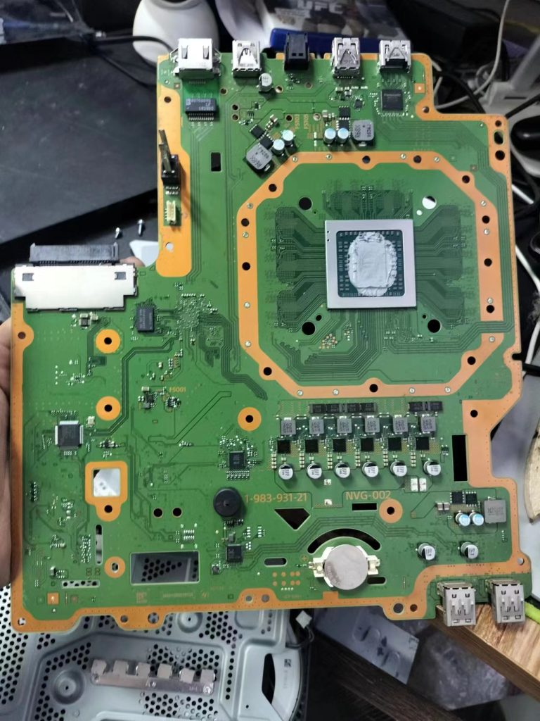 索尼PS4Pro游戏机不开机拆机图解