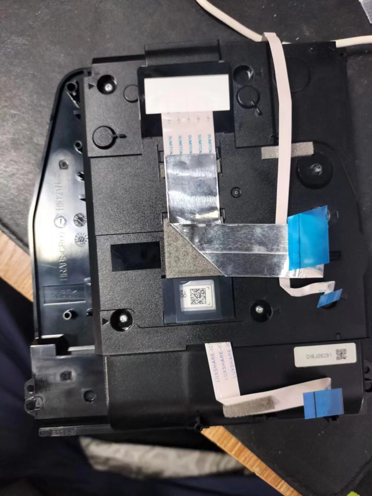 索尼PS4Pro游戏机不开机拆机图解