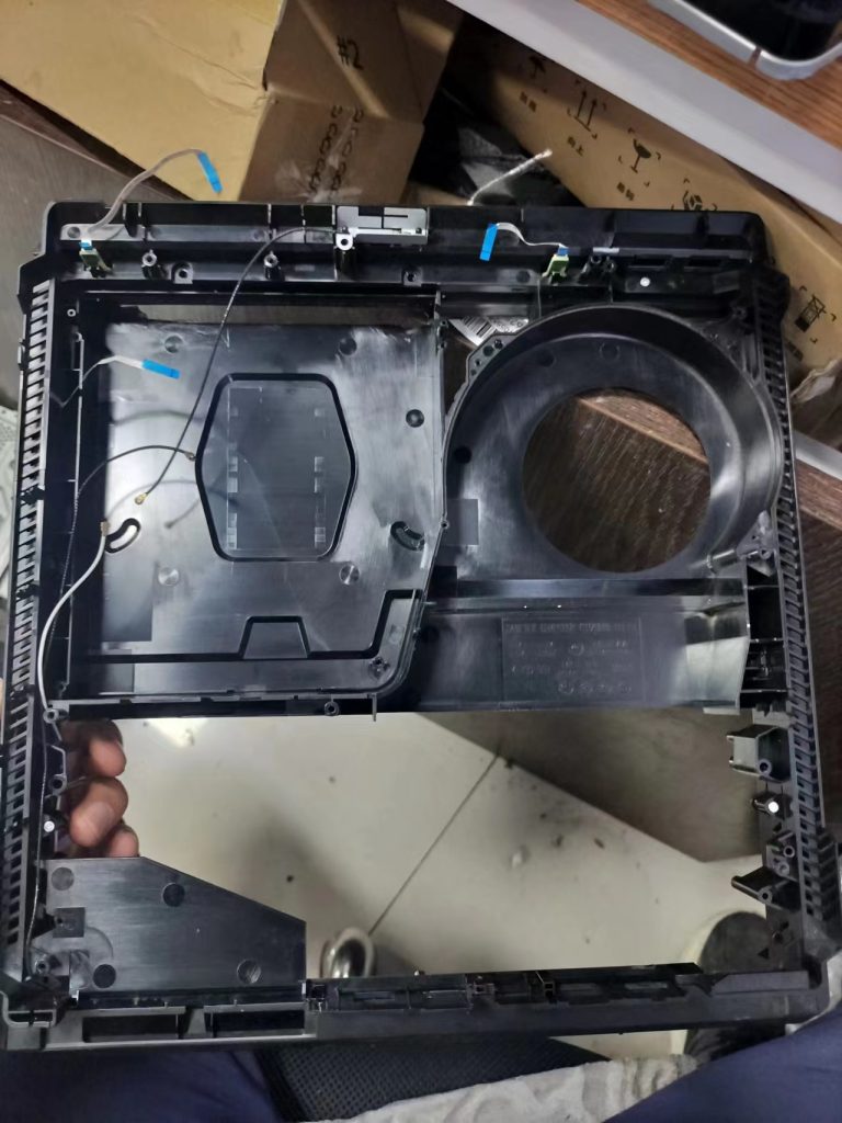 索尼PS4Pro游戏机不开机拆机图解