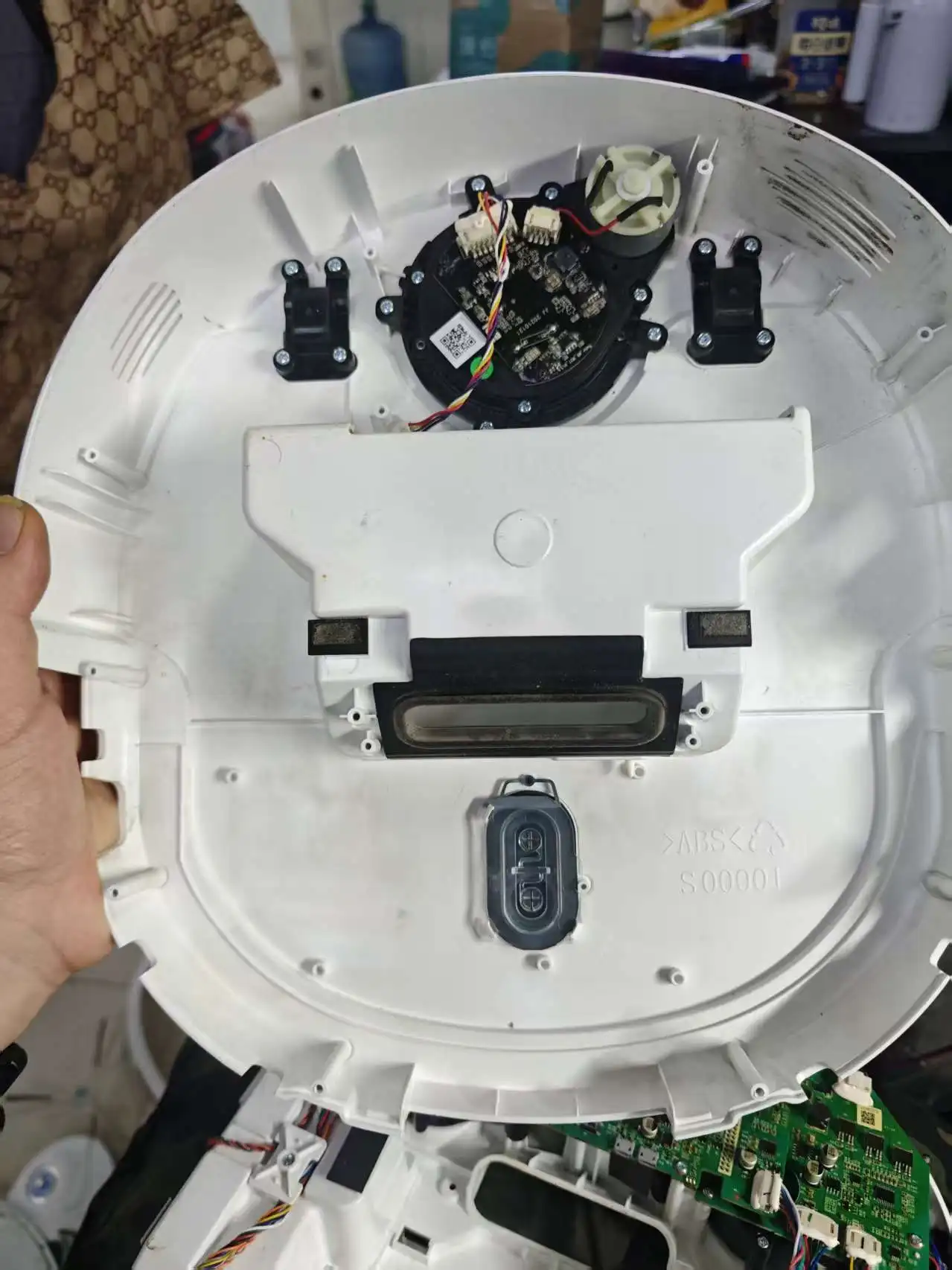 云鲸智能真空吸尘器拆机维修