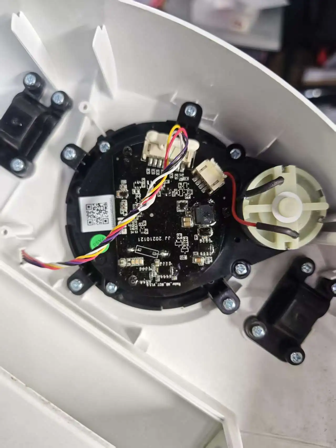 云鲸智能真空吸尘器拆机维修