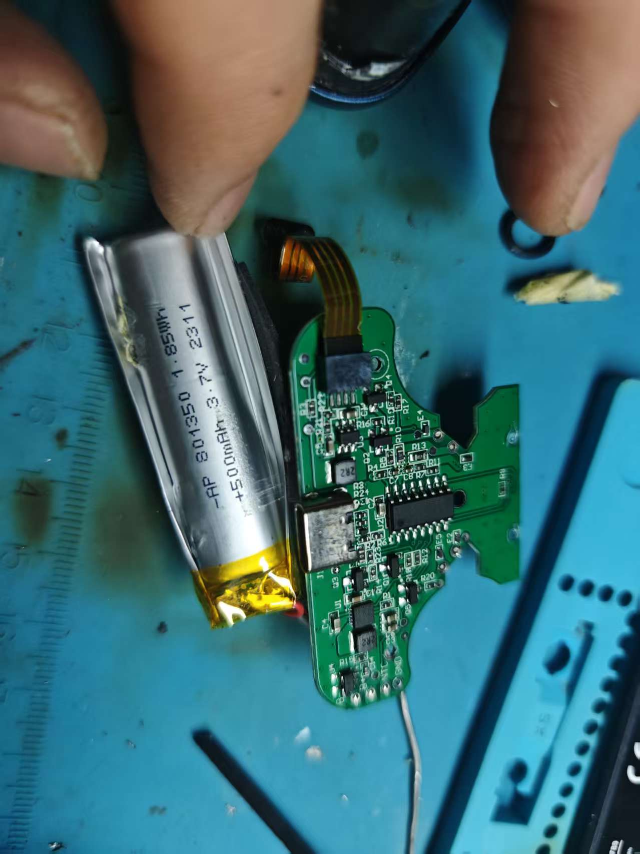 Noble诺岱HiFi蓝牙耳机拆解维修