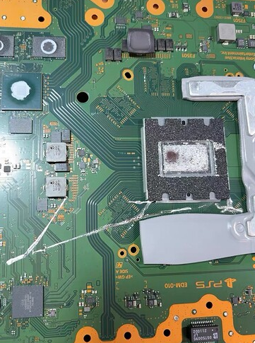 PS5 3A 在南桥换装后插入12伏时自动触发环路