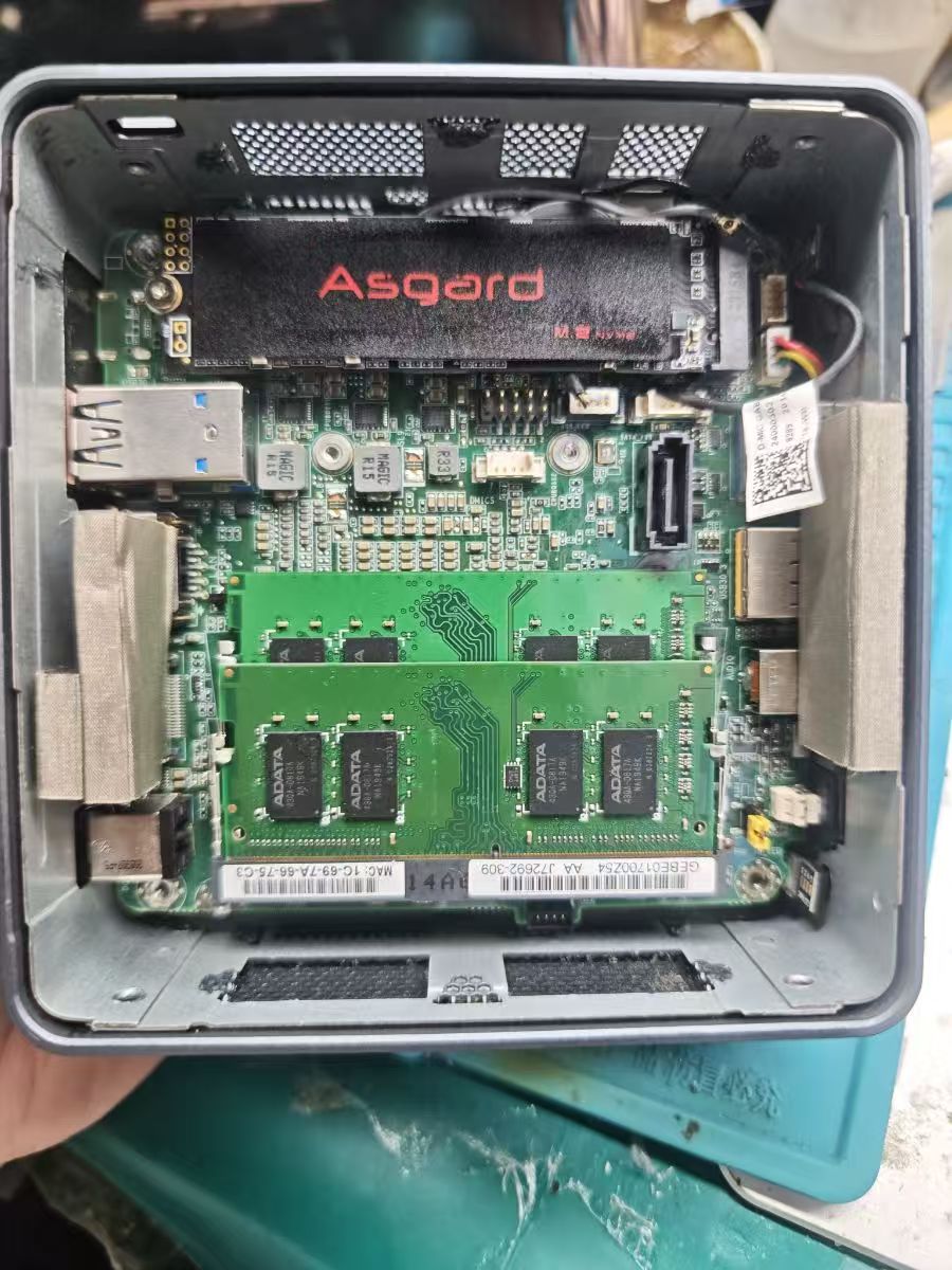 Intel NUC微型小电脑不开机拆解维修