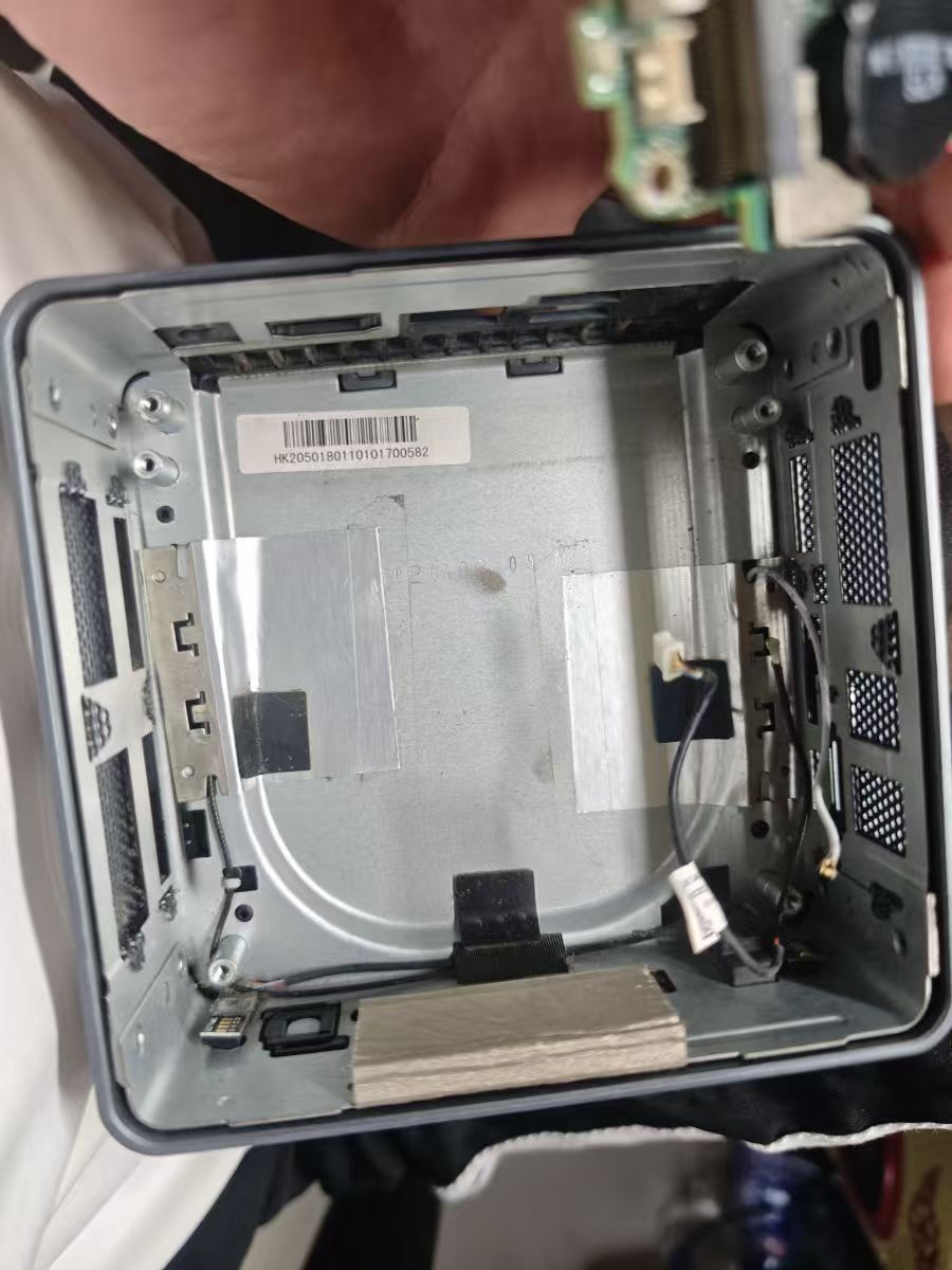 Intel NUC微型小电脑不开机拆解维修