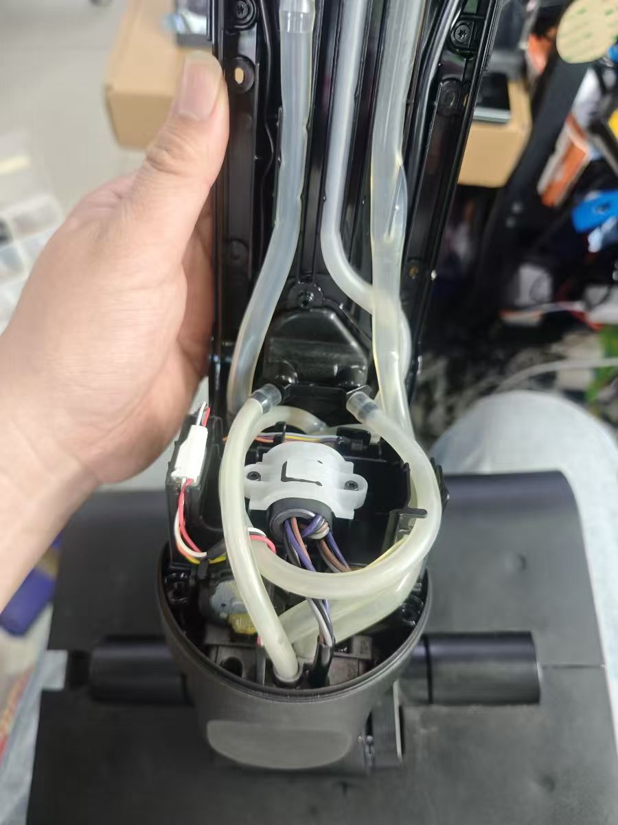 戴森G1吸尘器不吸水拆解维修