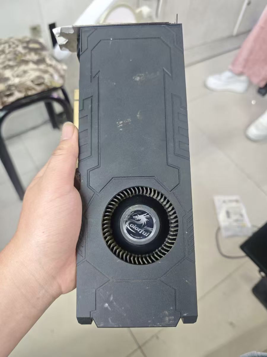 七彩虹显卡2080IT拆解维修