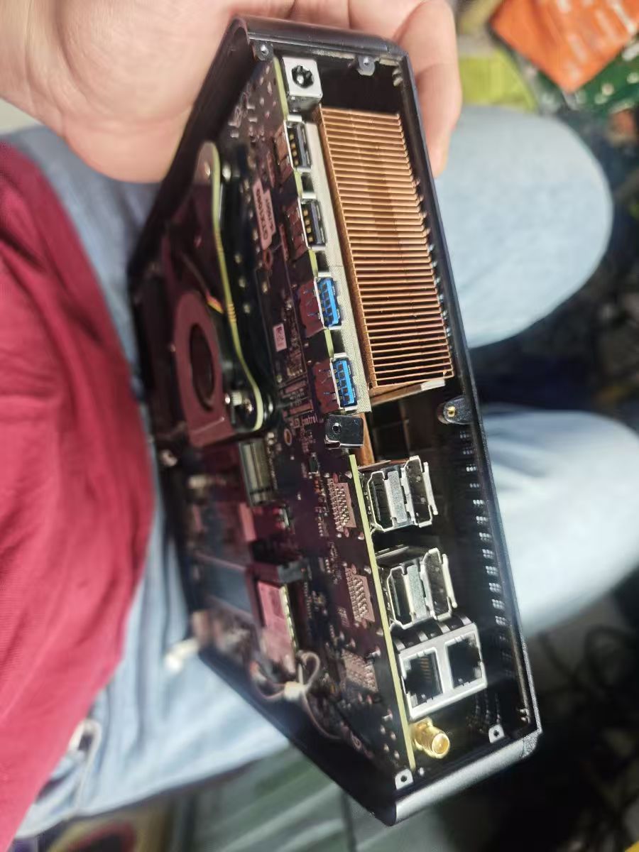 索泰迷你主机不开机主板短路拆机维修