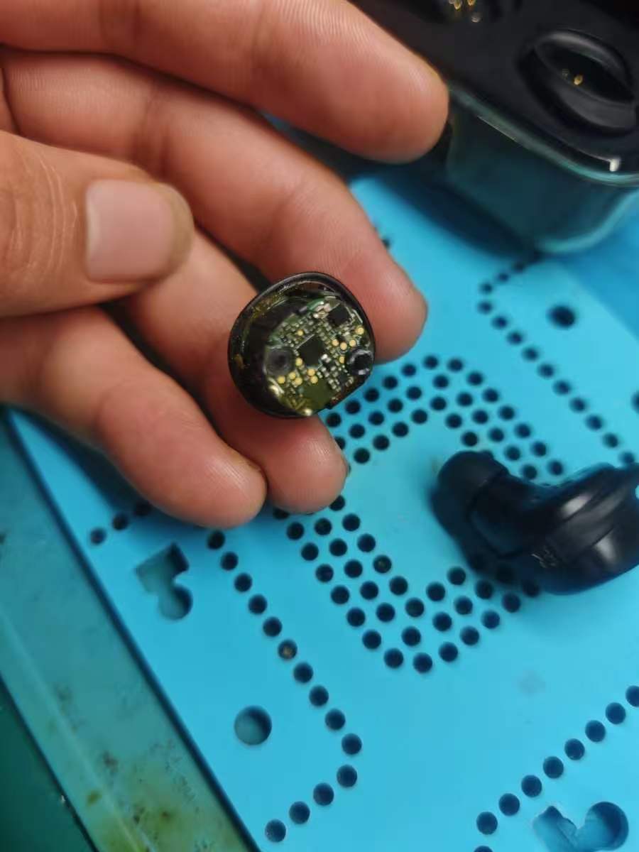 森海塞尔蓝牙耳机拆机更换电池