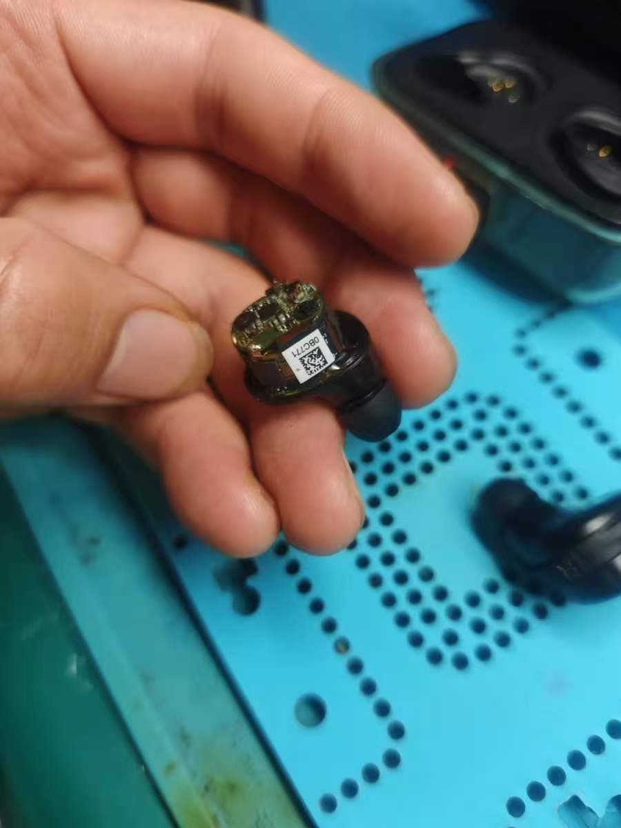 森海塞尔蓝牙耳机拆机更换电池