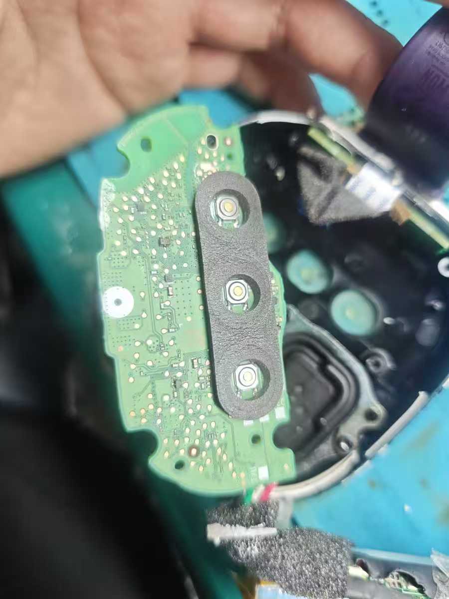 Bose SoundLink Micro蓝牙音箱不开机拆机维修