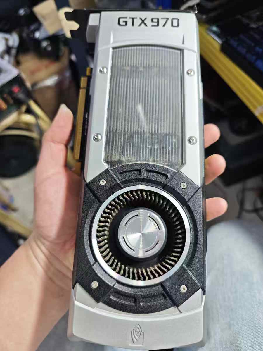 泰坦GTX970显卡不显示拆解维修