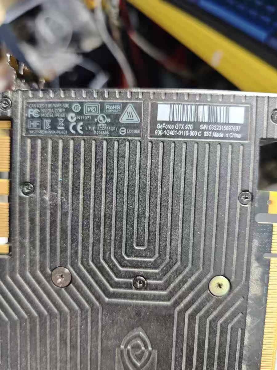 泰坦GTX970显卡不显示拆解维修