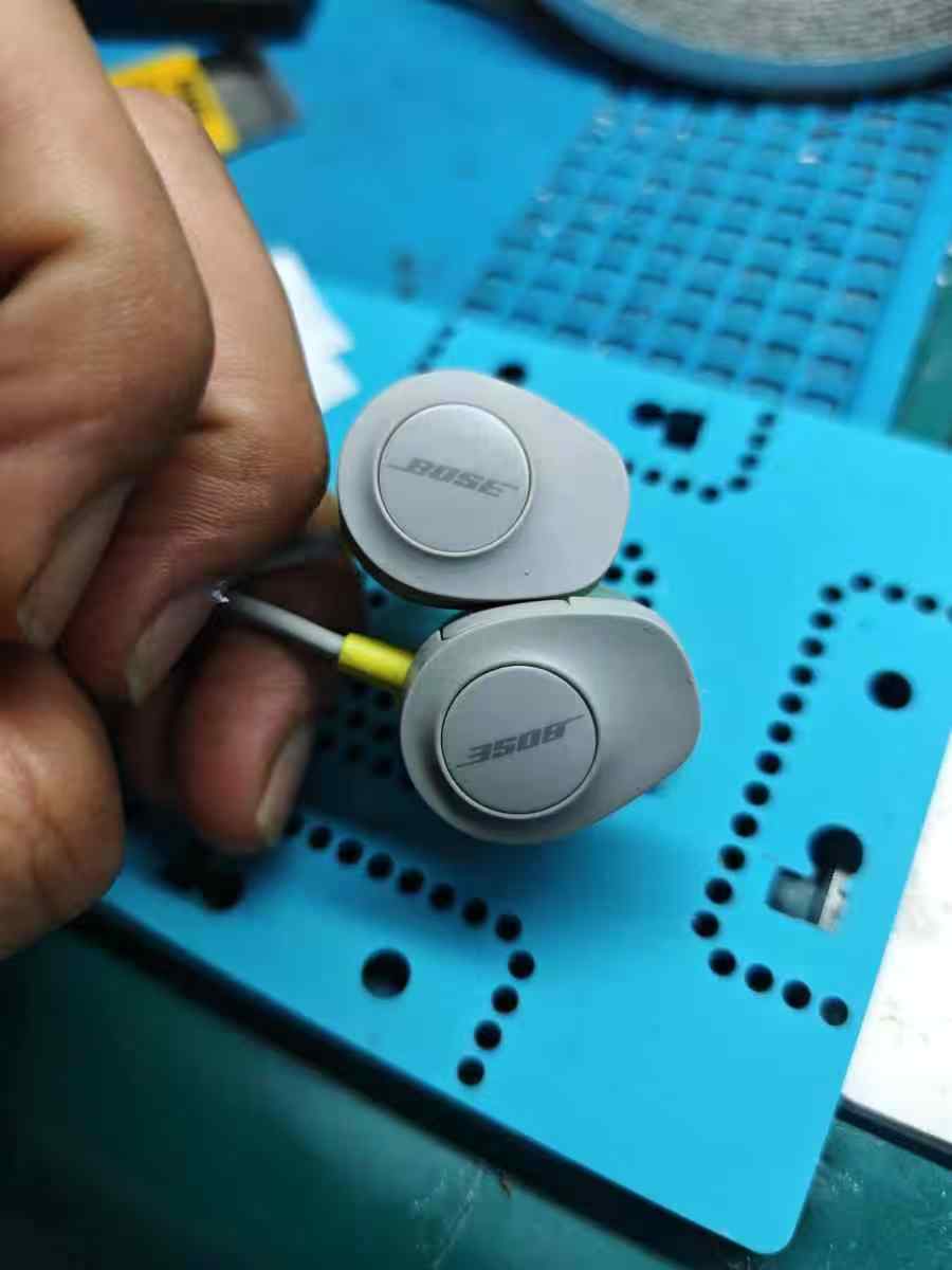 Bose SoundSport蓝牙无线耳机待机时间短拆解更换电池