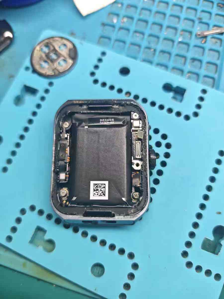 OPPO Watch 3 pro手表充电发热待机短拆解维修
