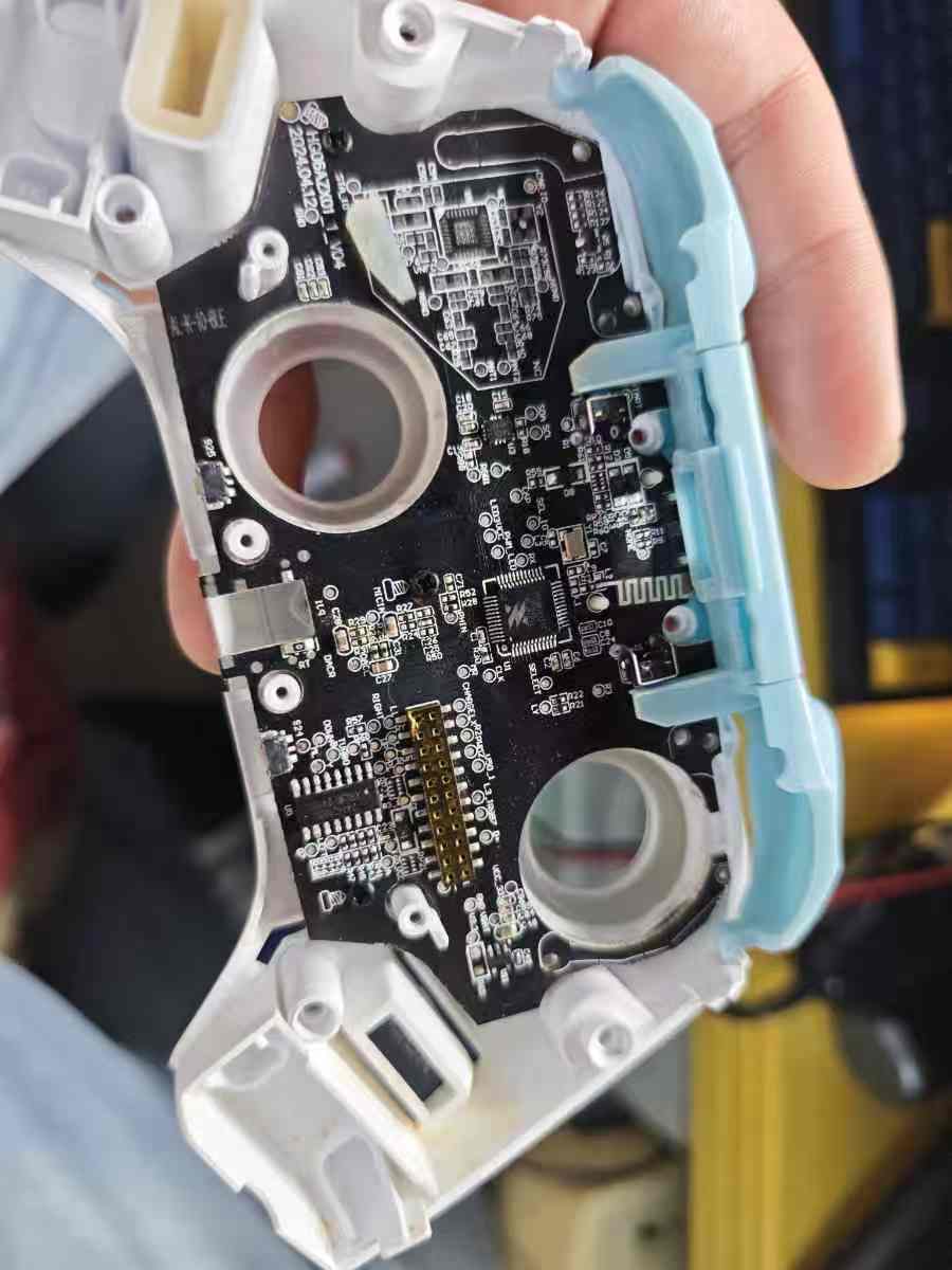澳加狮AOLION K10游戏手柄进水腐蚀不开机拆解维修
