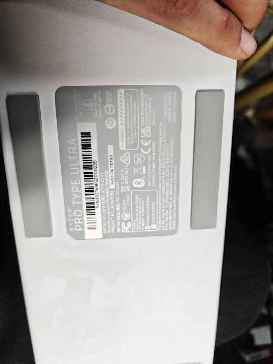 雷蛇RZ03-0411机械键盘按键失灵拆解维修