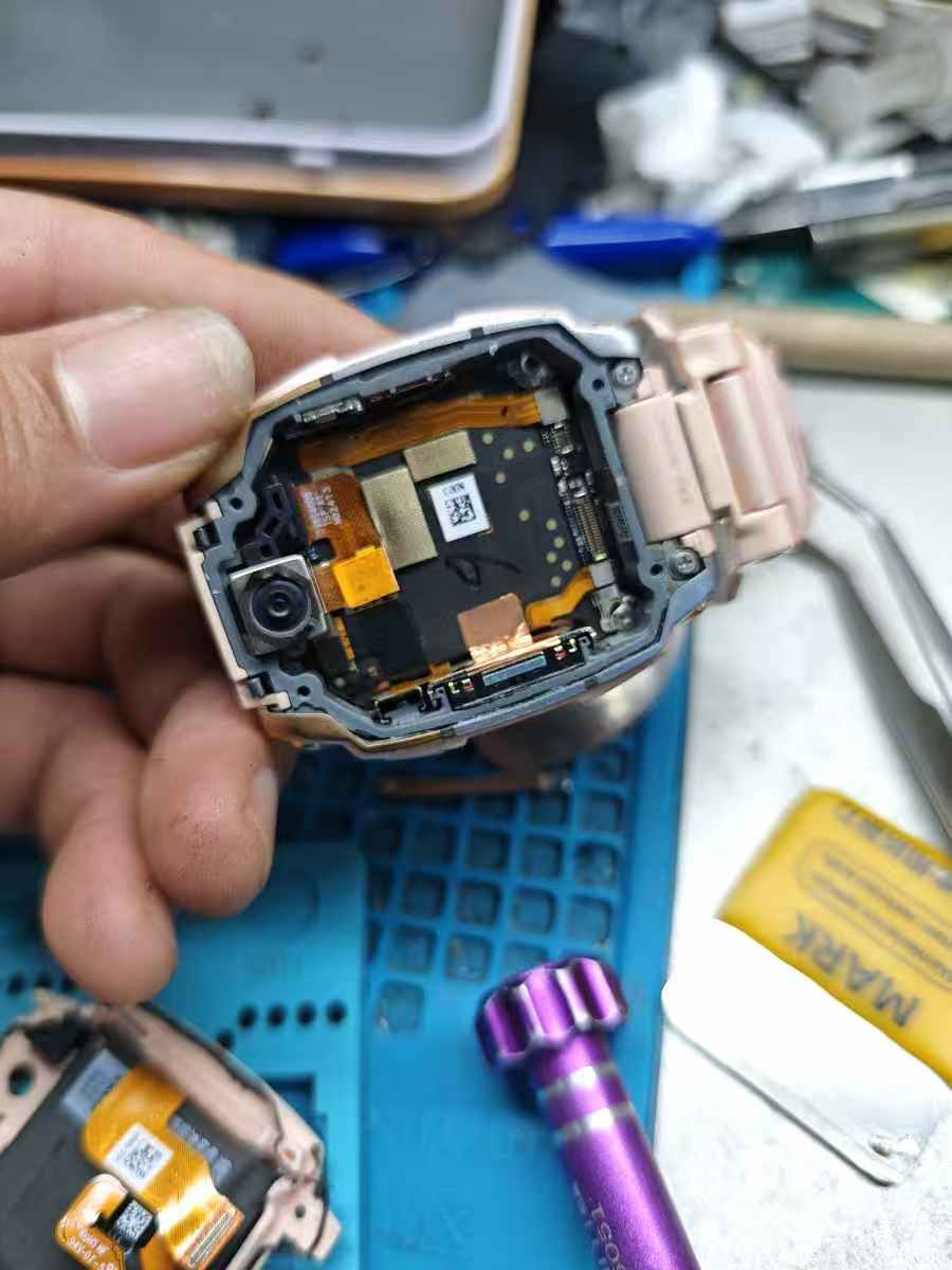 小天才Z10智能手表不开机拆解维修